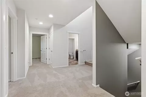 Entry Way - 914 Ofarrell Ln NW, Orting, WA 98360 photo 1 of 1