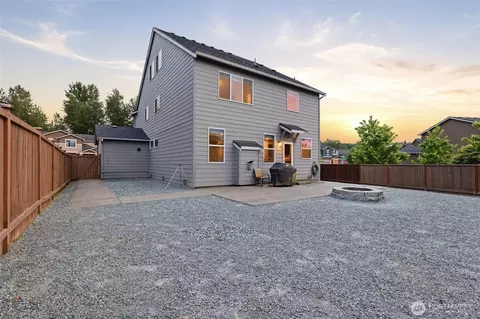 Exterior - 914 Ofarrell Ln NW, Orting, WA 98360 photo 6 of 7