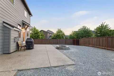 Exterior - 914 Ofarrell Ln NW, Orting, WA 98360 photo 7 of 7