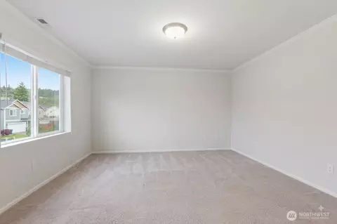 Bedroom - 914 Ofarrell Ln NW, Orting, WA 98360 photo 8 of 9