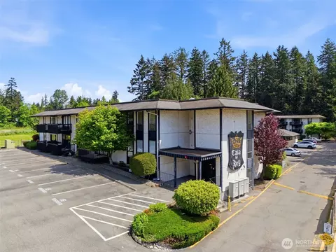 19411 56th Ave W #115, Lynnwood, WA 98036