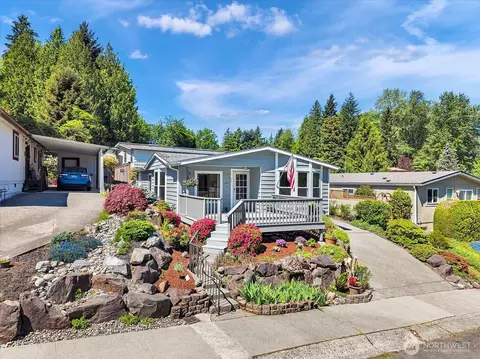 17235 119th Ave NE, Bothell, WA 98011
