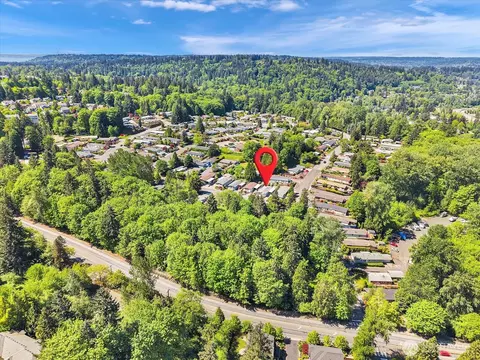 View/Area - 17235 119th Ave NE, Bothell, WA 98011 photo 3 of 5