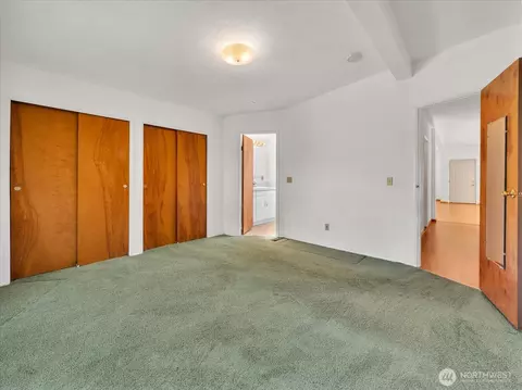Bedroom - 17235 119th Ave NE, Bothell, WA 98011 photo 1 of 2