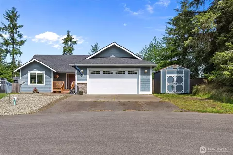 118 Mark Ct SE, Ocean Shores, WA 98569