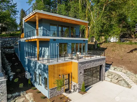 10719 Lake View Dr, Lake Stevens, WA 98258