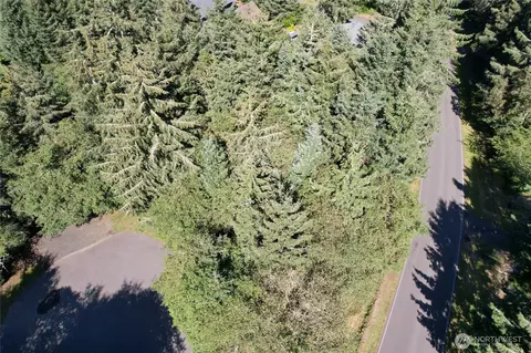765 Duck Lake Dr SE, Ocean Shores, WA 98569