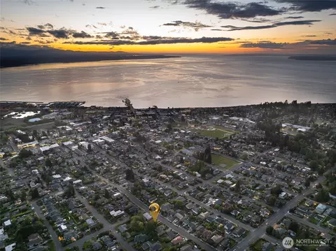 816 Walnut St, Edmonds, WA 98020