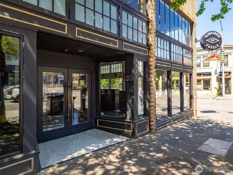 Exterior - 526 N 84th St, Seattle, WA 98103 photo 14 of 14
