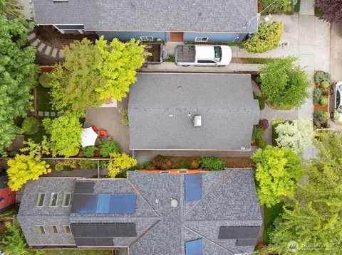 View/Area - 526 N 84th St, Seattle, WA 98103 photo 1 of 3
