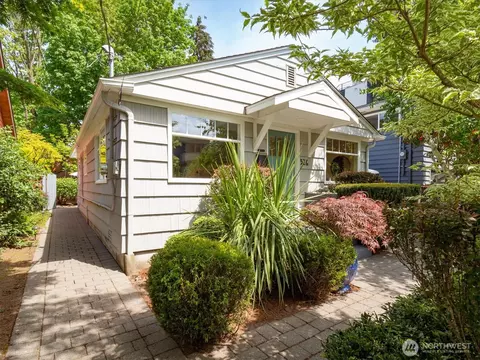 Exterior - 526 N 84th St, Seattle, WA 98103 photo 11 of 14