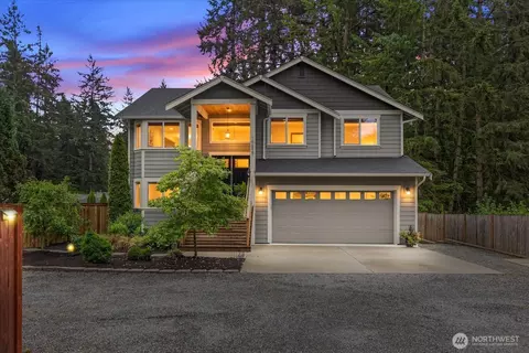 19827 Cypress Way, Lynnwood, WA 98036