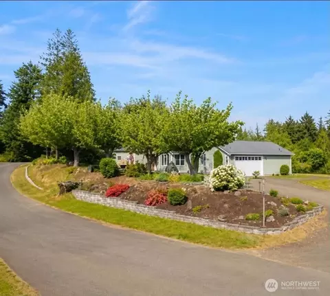 Exterior - 171 E Rauschert Rd, Grapeview, WA 98546 photo 1 of 4
