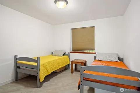 Bedroom - 171 E Rauschert Rd, Grapeview, WA 98546 photo 4 of 4
