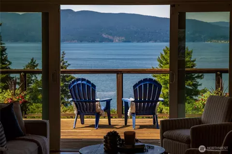 418 Briar Rd, Bellingham, WA 98225