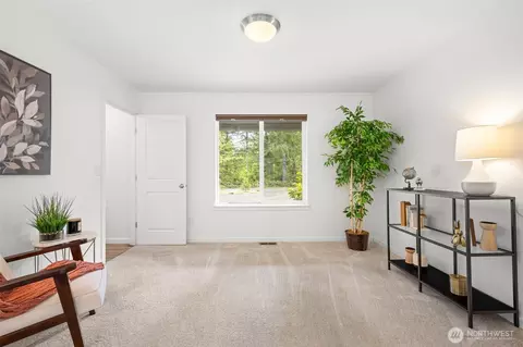 Bedroom - 401 E Sunset Ridge Rd, Union, WA 98592 photo 1 of 4