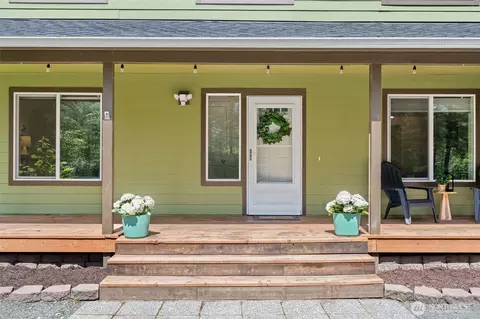 Exterior - 401 E Sunset Ridge Rd, Union, WA 98592 photo 6 of 12