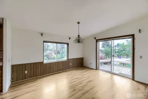 17125 Woodcrest Dr NE, Bothell, WA 98011 photo 8