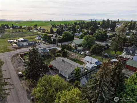 View/Area - 309 W Walnut St, Waterville, WA 98858 photo 1 of 3