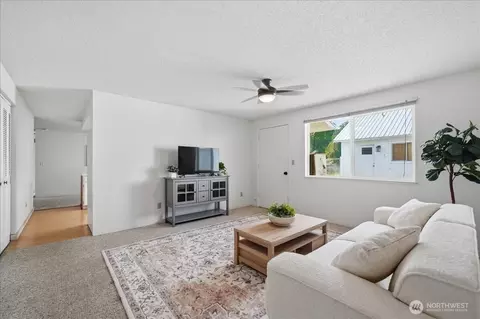 Living - 309 W Walnut St, Waterville, WA 98858 photo 5 of 5