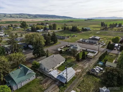 View/Area - 309 W Walnut St, Waterville, WA 98858 photo 2 of 3