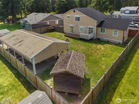 Exterior - 20711 1st Ave E, Spanaway, WA 98387 photo 4 of 5