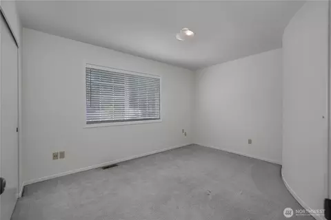 Bedroom - 20711 1st Ave E, Spanaway, WA 98387 photo 4 of 6