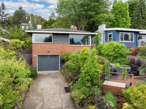 4543 50th Ave SW, Seattle, WA 98116