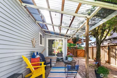 Exterior - 407 Berninger St, Enumclaw, WA 98022 photo 6 of 12