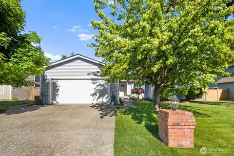 407 Berninger St, Enumclaw, WA 98022