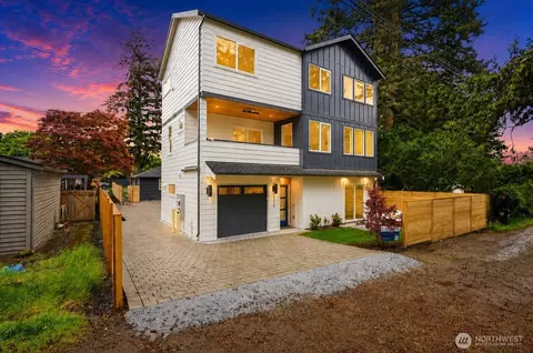 9725 Evanston Ave N, Seattle, WA 98103