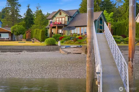 8014 Warren Dr NW, Gig Harbor, WA 98335