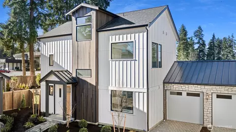 9313 132nd Ave NE, Kirkland, WA 98033