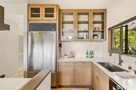 Kitchen - 3607 W W Commodore Way, Seattle, WA 98199 photo 2 of 2