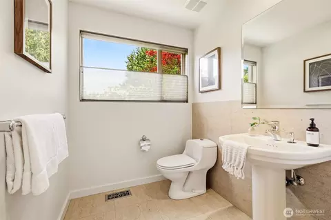 Bath - 3607 W W Commodore Way, Seattle, WA 98199 photo 1 of 4