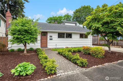 6439 Marshall Ave SW, Seattle, WA 98136