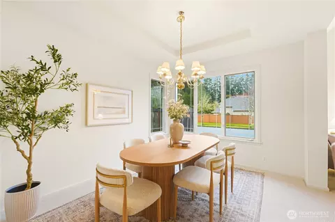 Dining - 20229 29th Ave SE, Bothell, WA 98012 photo 2 of 3