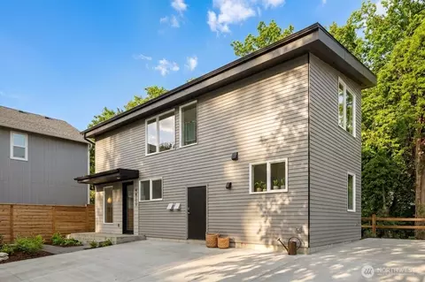 4411 21st Ave SW, Seattle, WA 98106
