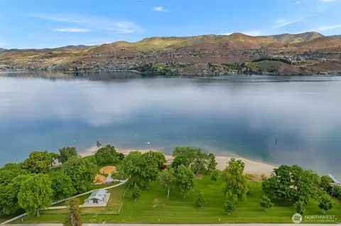 113 E Center St #A3, Chelan, WA 98816