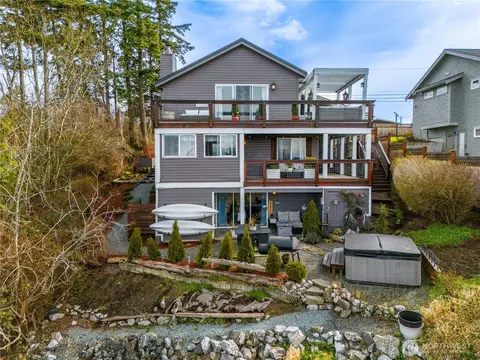 7413 Jackson Rd, Blaine, WA 98230
