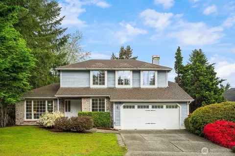24346 SE 43rd Pl, Issaquah, WA 98029