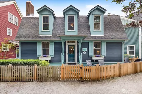 24 Fireside Ln, Pacific Beach, WA 98571