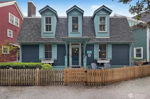 24 Fireside Ln, Pacific Beach, WA 98571