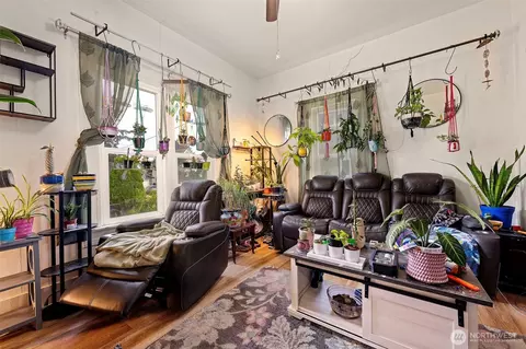 Living - 1218 Cedar St, Raymond, WA 98577 photo 1 of 1