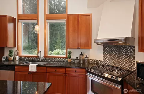 Kitchen - 259 Laurel Loop, Langley, WA 98260 photo 3 of 3