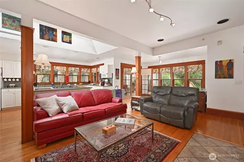 Living - 10425 E Riverside Dr, Bothell, WA 98011 photo 3 of 7