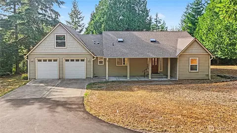 150 E Shadow Ln, Shelton, WA 98584