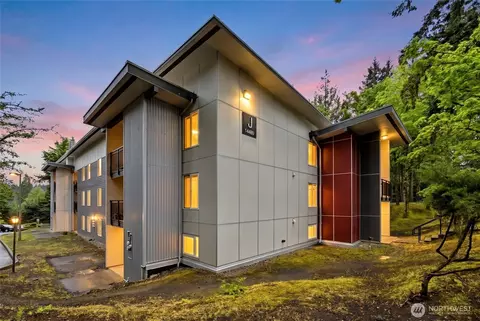 14620 NE 31st St #J102, Bellevue, WA 98007