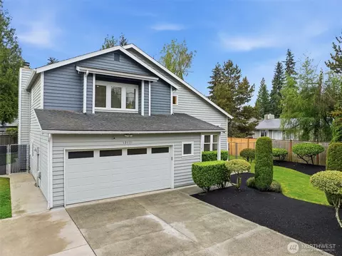 12111 51st Ave SE, Everett, WA 98208