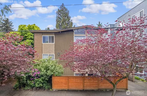 6557 4th Ave NE #9, Seattle, WA 98115